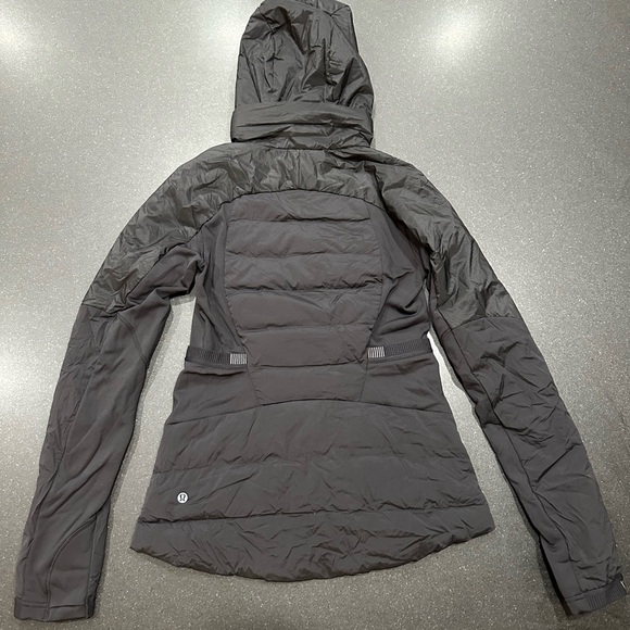lululemon athletica Down For It All Jacket - Picture 2 of 11